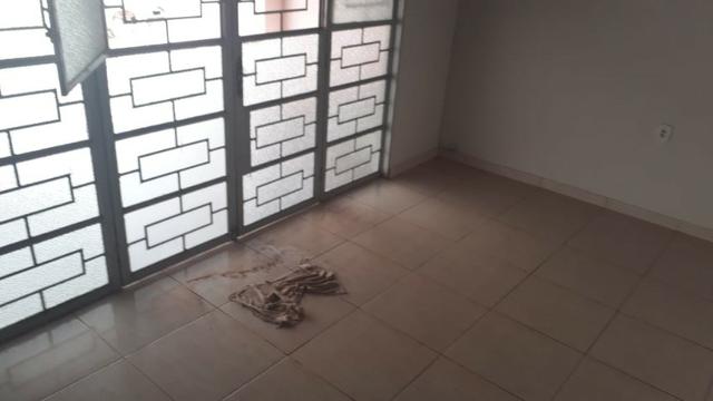 QNJ. Taguatinga Norte. casa de 3 quartos com amplo quintal. Quitada - Foto 5