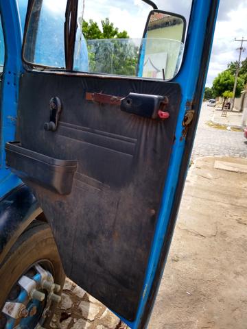 Caminhão 1518 ano 1988 - Foto 4