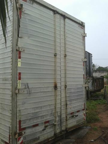 Vendo Baú de 9 metros de comprimento por 3 de altura e por 2,60 de largura - Foto 2