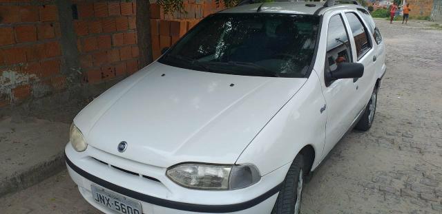 Vendo um palio weekend 99 carro é completo e esta todo em dias - Foto 2
