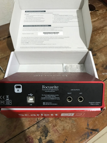 FOCUSRITE SCARLETT 2i2 (2nd Gen) - Foto 5