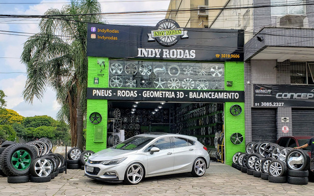 JG Roda Aro 17 furacao 5x114 + Pneu 215/50 R17 Hyundai kia Opala