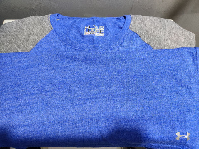 Camisas importadas semi-novas ( HOLISTER, H&M e Under Armor) - Foto 5