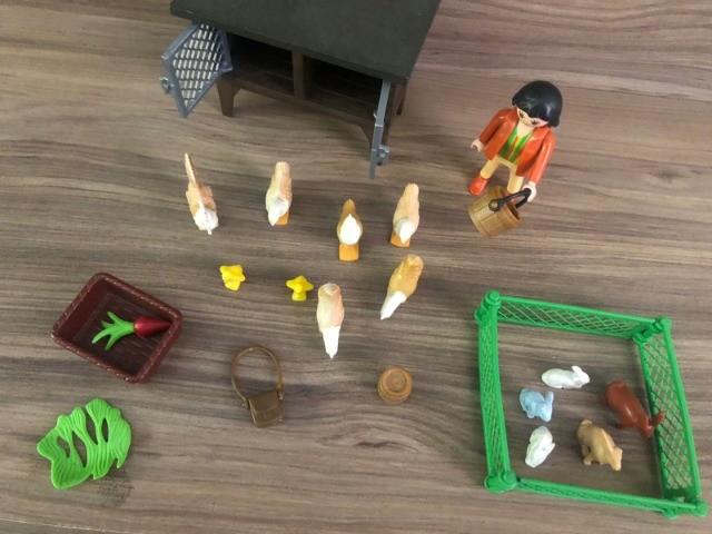 playmobil com galinhas e coelhos - raridade - Foto 2