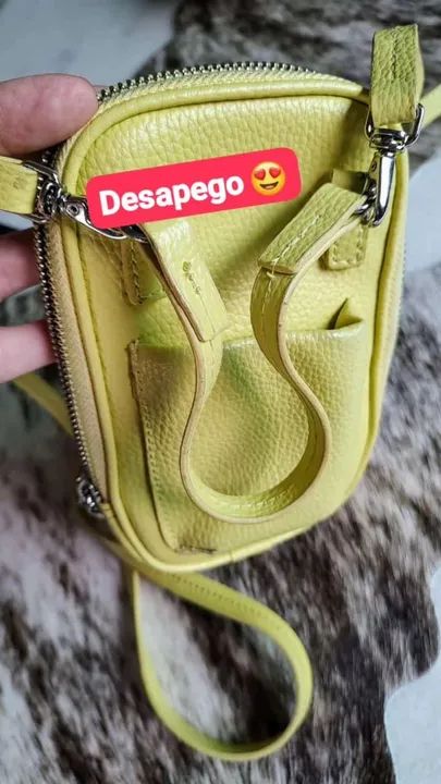 Bolsa Porta Celular Arezzo  - Foto 3