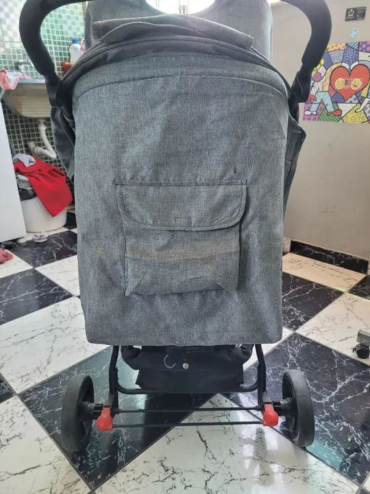 Carrinho para bebê com bebê conforto Cosco - Foto 6