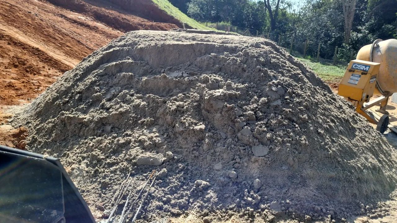 Caminhao de areia e pedra para todo litoral norte preços promocionais - Foto 4