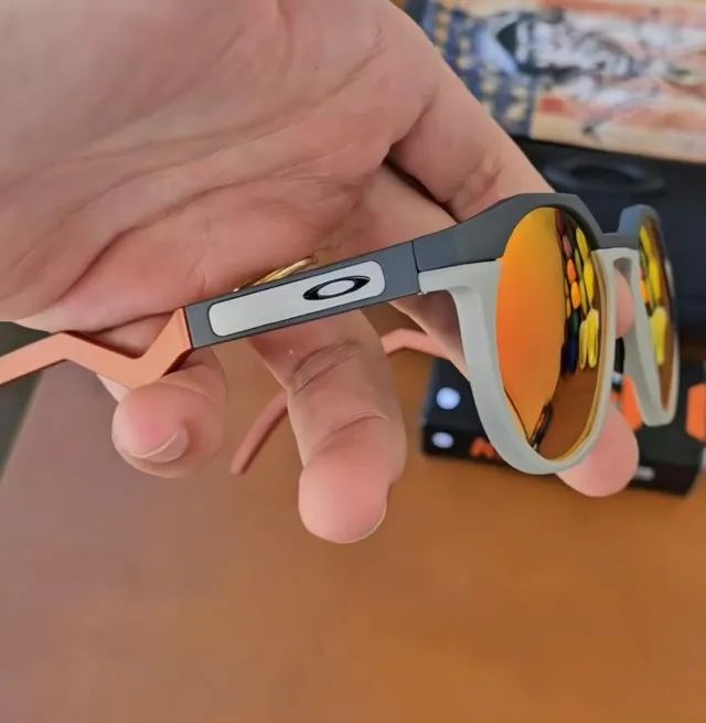 Óculos De Sol Oakley Hstn Matte Carbon/ Dark Ruby - Foto 3