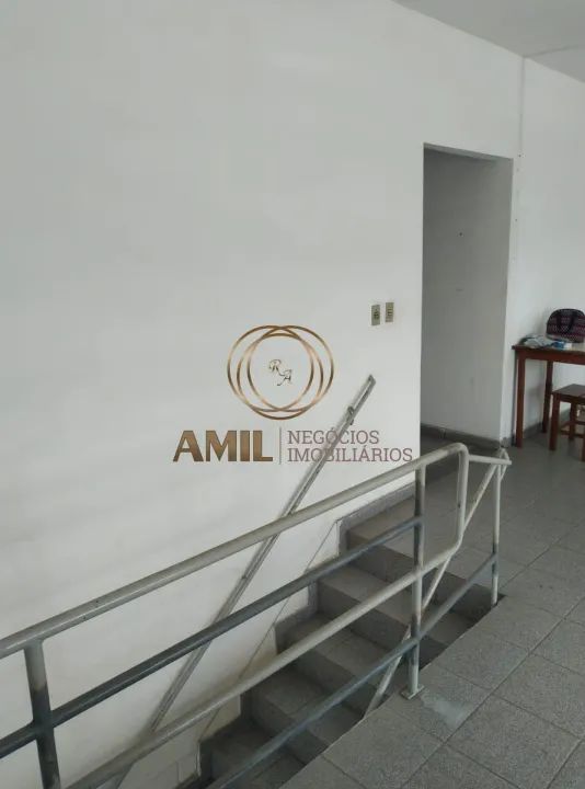 SE - Aluga-se ponto comercial com  860 m² de área construída e 1.400 m² de área total, Vis