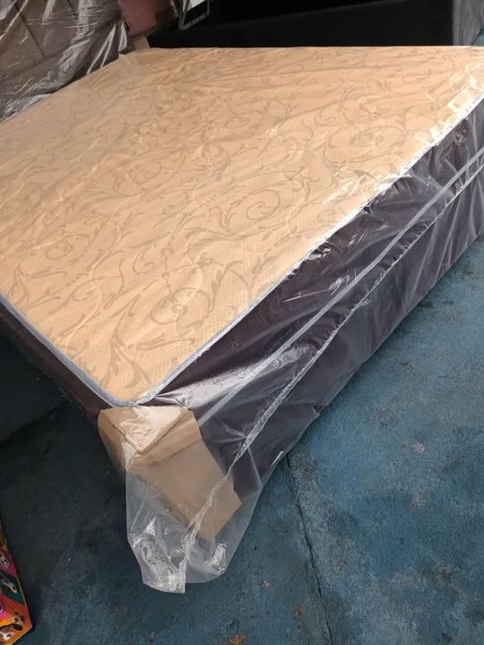 Cama Box de casal com colchão conjugada 