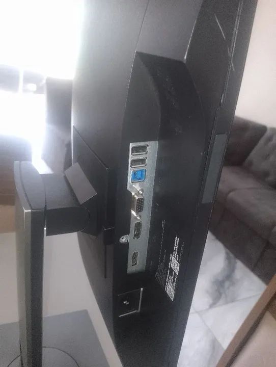 Monitor Dell P2018 com HDMI, display port, suporte VEZA - Foto 3