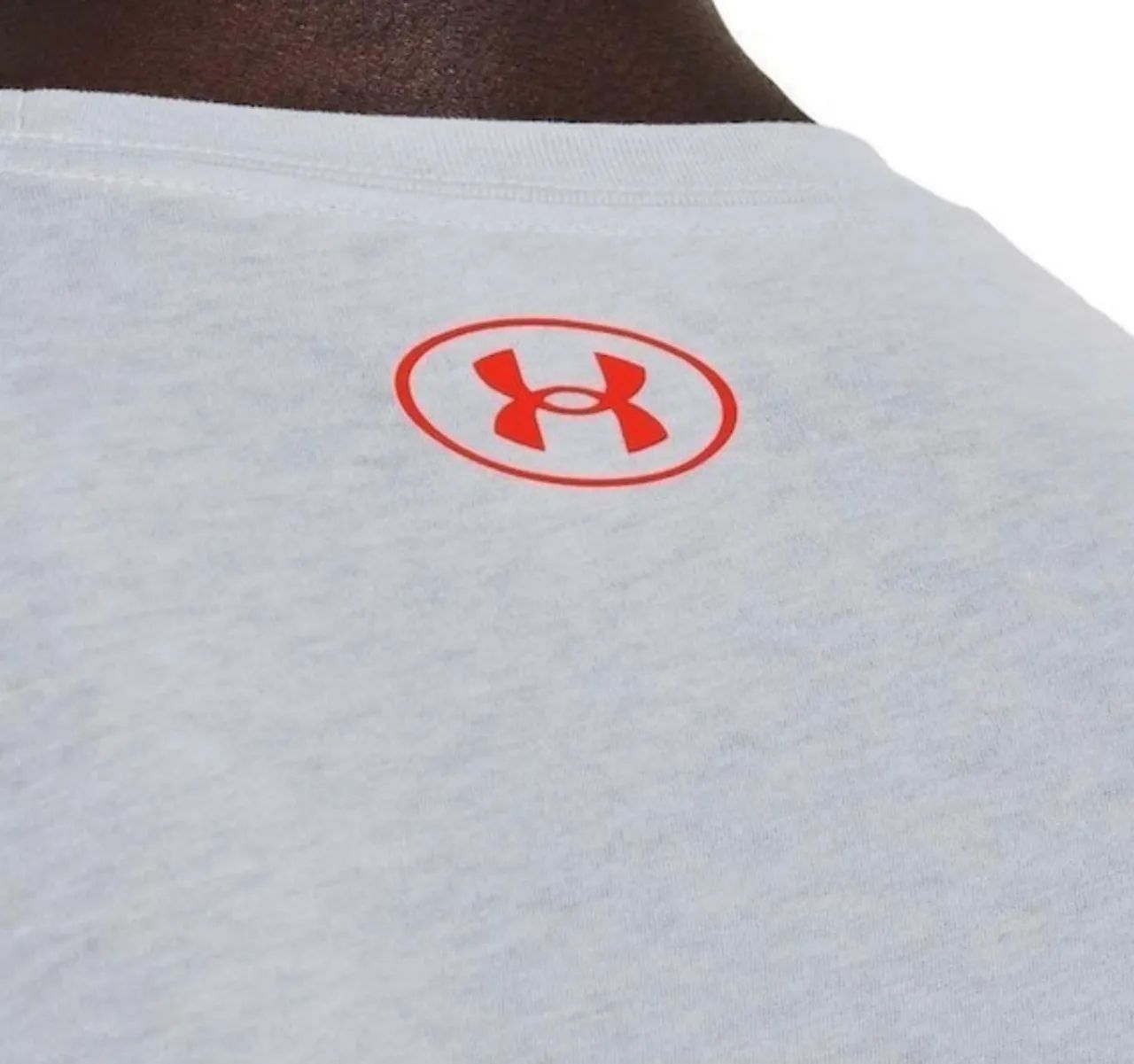 Camiseta Under Armour Original M - Foto 2