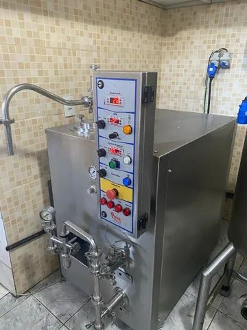 Maquina de Sorvete Continua bomba dupla 300litros/horas MDG