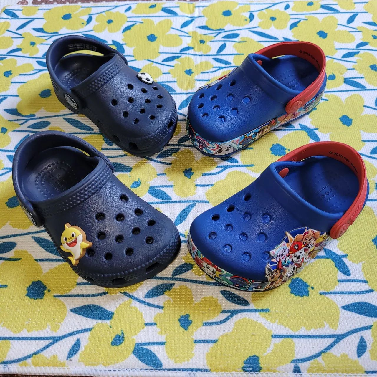 Crocs Originais C5 (20/21) - Menino 18 meses