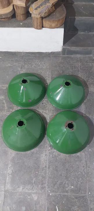 Luminária Grandes Cúpulas Industriais