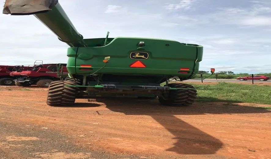 S680 John Deere Colhedeira Plataforma Draper 40pés  Ano 2013 