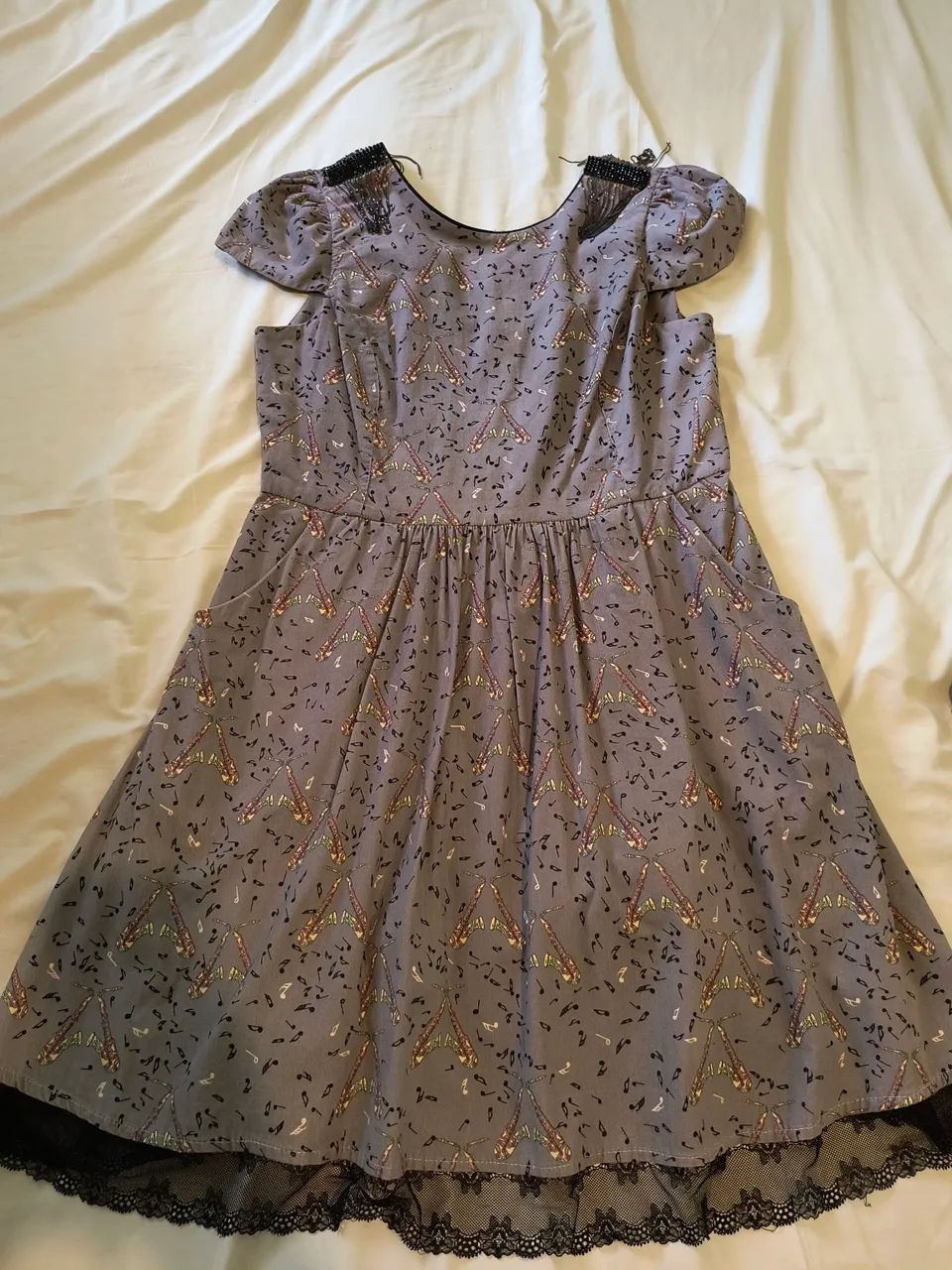 Vestido Antix modelo Saxofone - Foto 2