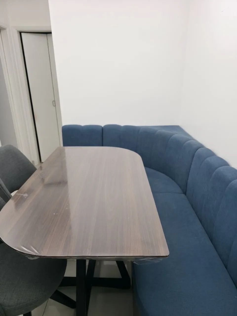 Canto alemão CDCA + mesa + cadeiras - Foto 5