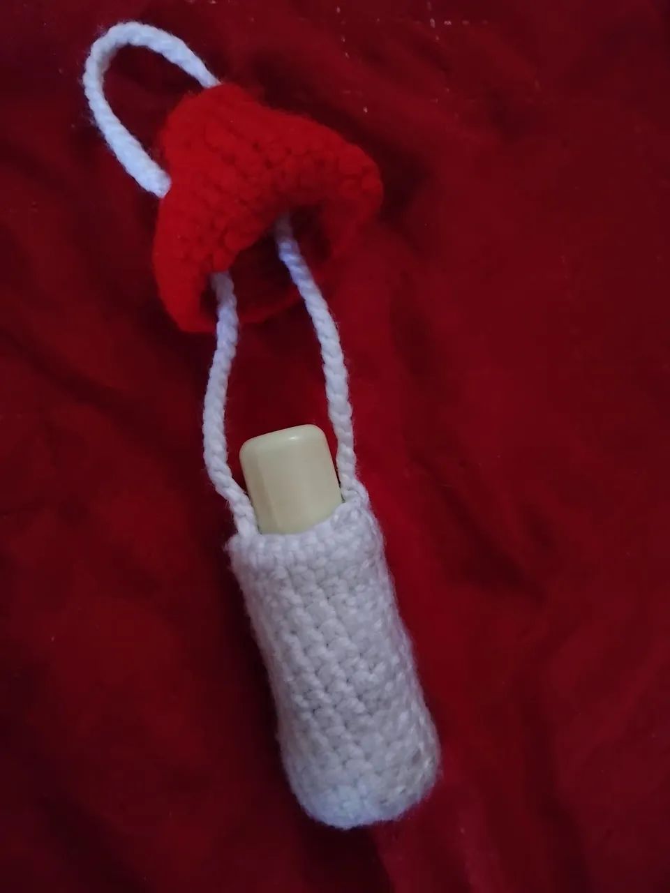 porta lip balm de croche - Foto 3