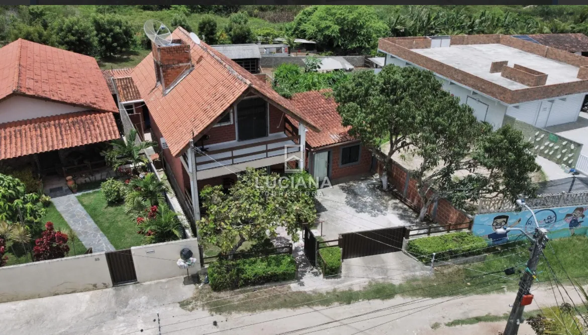 Casa com piscina aquecida