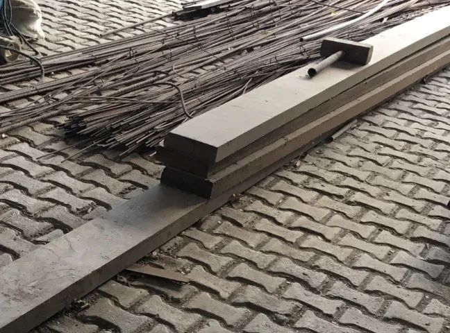 Madeira maçaranduba para telhado.