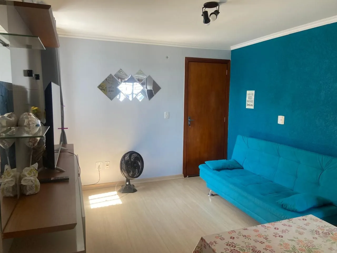 Alugo apartamento