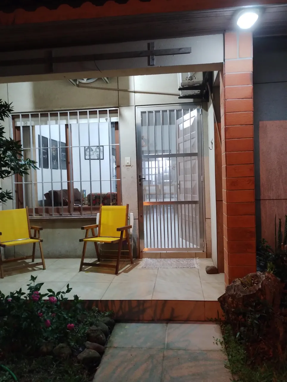 Casa de condomínio para venda possui 68 metros quadrados com 2 quartos