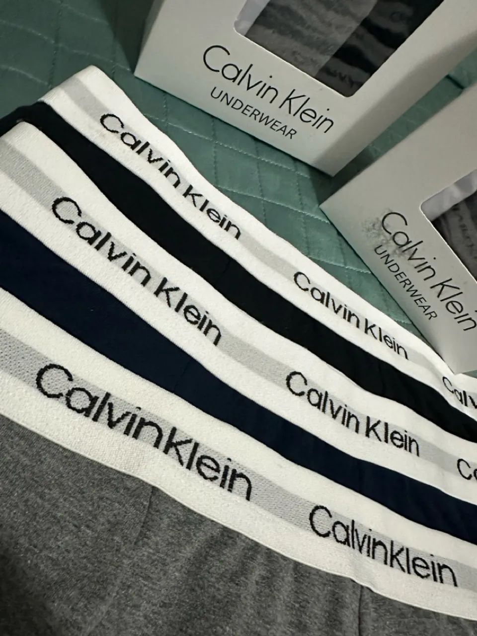 Kit 3 Cuecas Calvin Klein - Foto 5