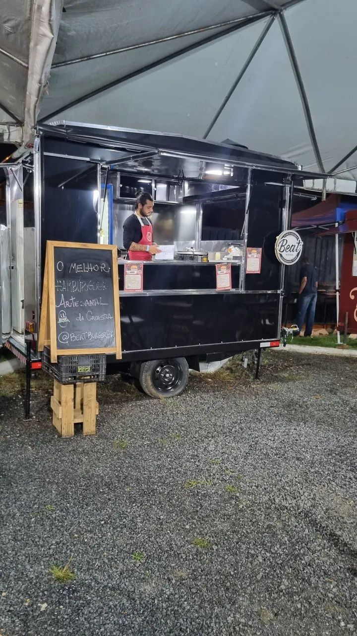 Vende-se Food Truck Quase Zero - Usado pouquíssimas vezes! 