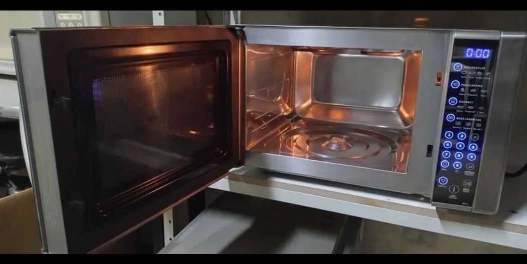 Microondas Electrolux MEC41((Compro com defeito))