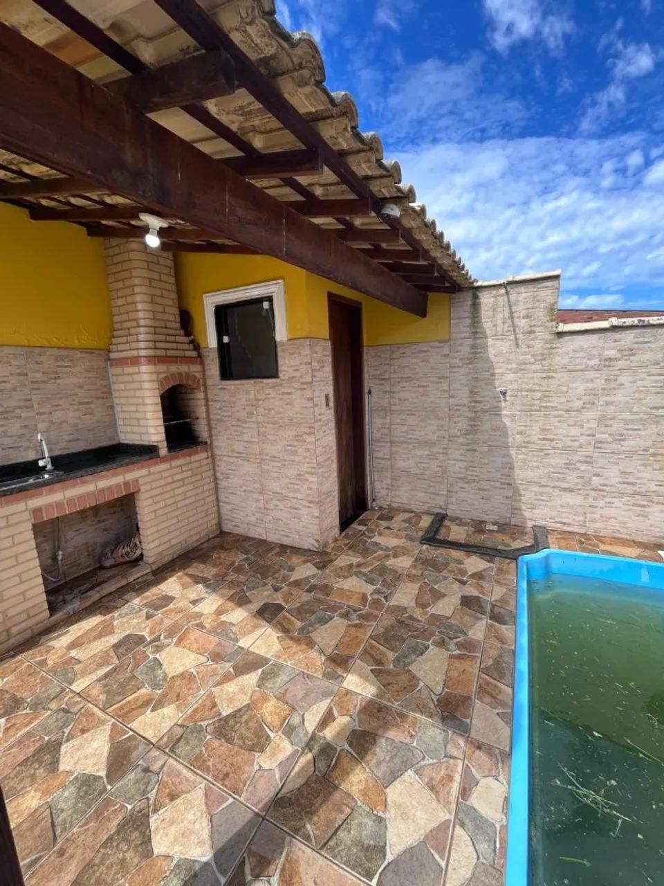 Oportunidade! Casa com Piscina e Garagem para 2 Carros no Gravatá II - Foto 3