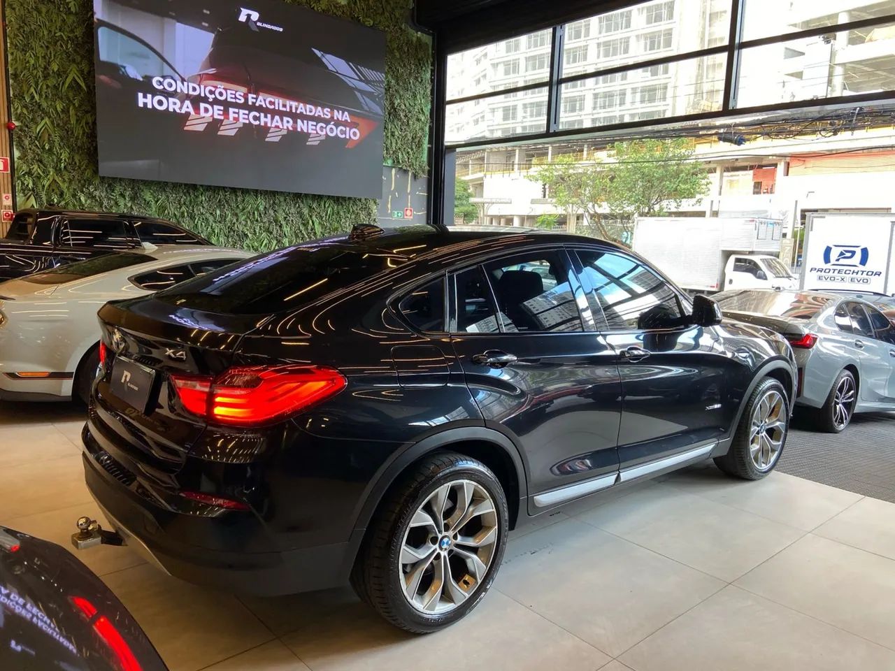 Bmw X4 2.0 28I X Line 4X4 16V Turbo Gasolina 4P Automático - Foto 4