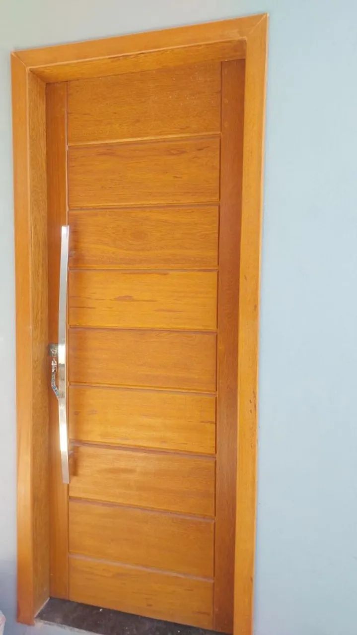Porta de madeira maciça64962132461058120