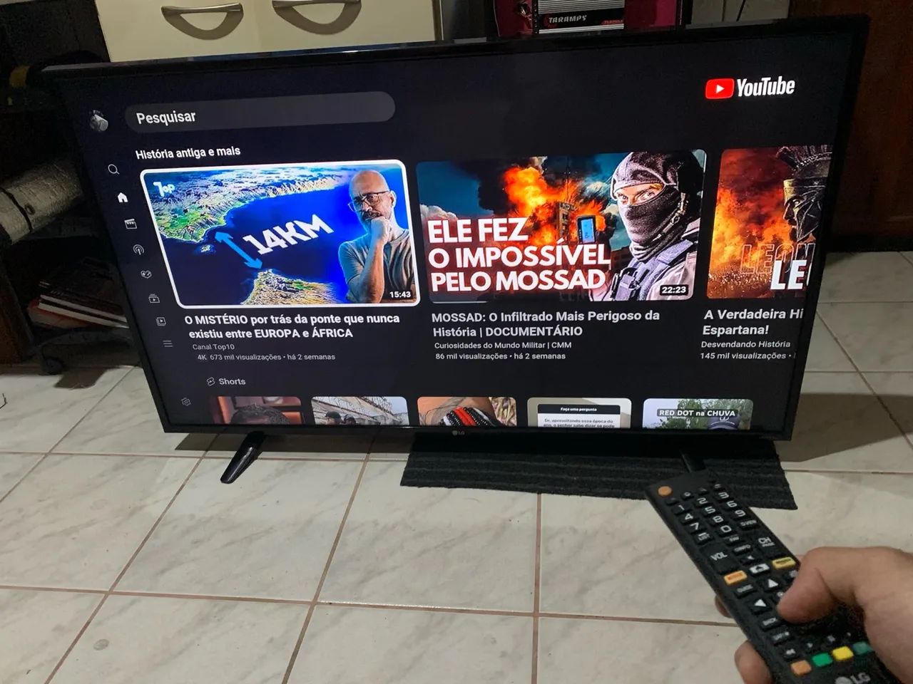 Barbada - TV 49? LED 4K Smart TV - Youtube, Netflix e muito mais! - Foto 3