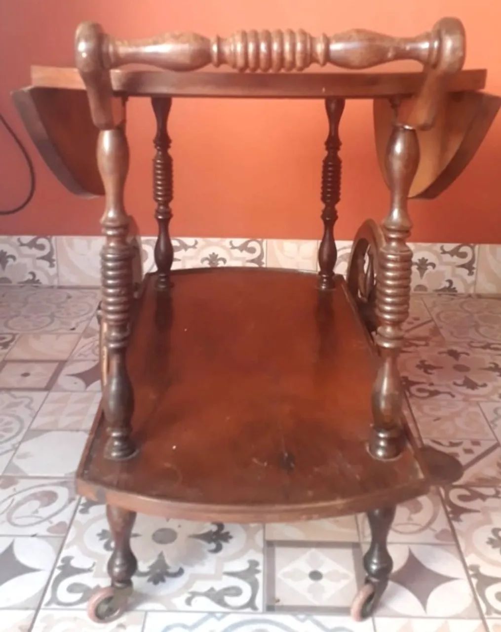 Carrinho de chá estilo inglês, de madeira antiga, relíquia - Foto 2