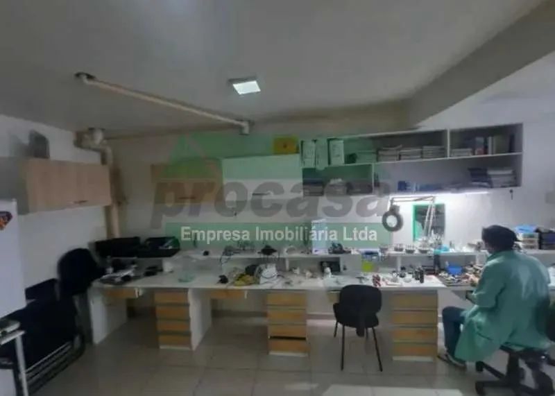 Aluga-se Prédio Comercial em Excelente localização - Foto 5
