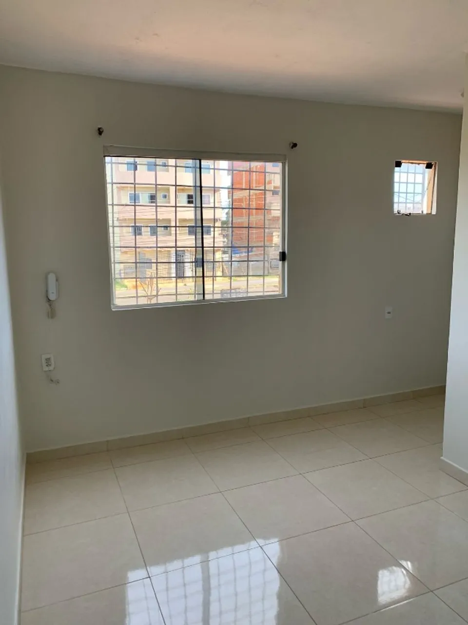Aluga-se apartamento em Samambaia sul incluso água e luz R$ 1.100