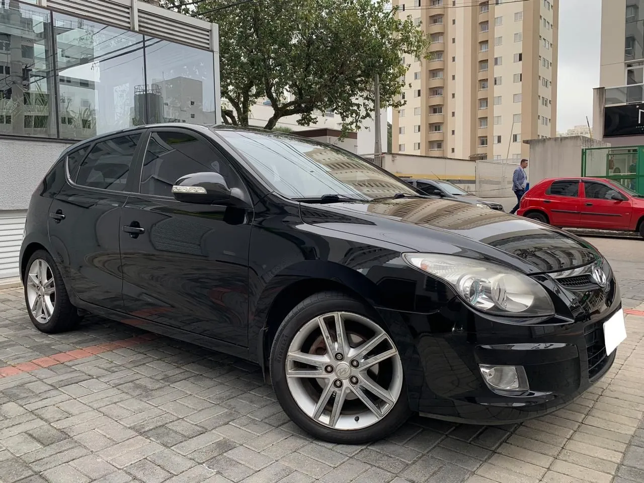 Hyundai I30 aut 2.0 - 2012 único dono