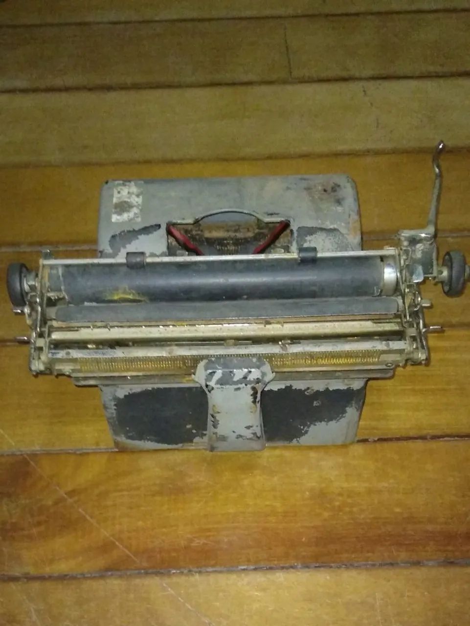 Máquina de Escrever Royal Antiga - Colecionador - Foto 4