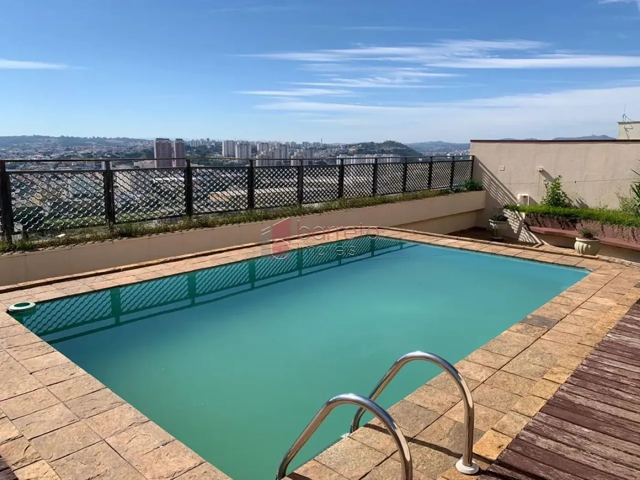 APARTAMENTO DUPLEX MOBILIADO PARA LOCAÇÃO NO CONDOMINÍO VIA VENETO - JUNDIAÍ/SP