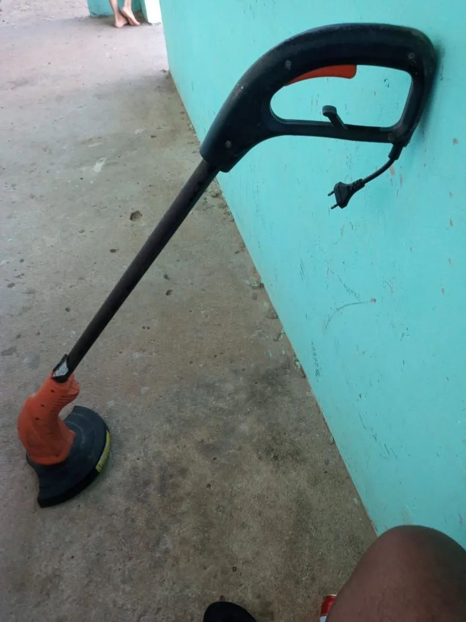 Roçadeira Elétrica