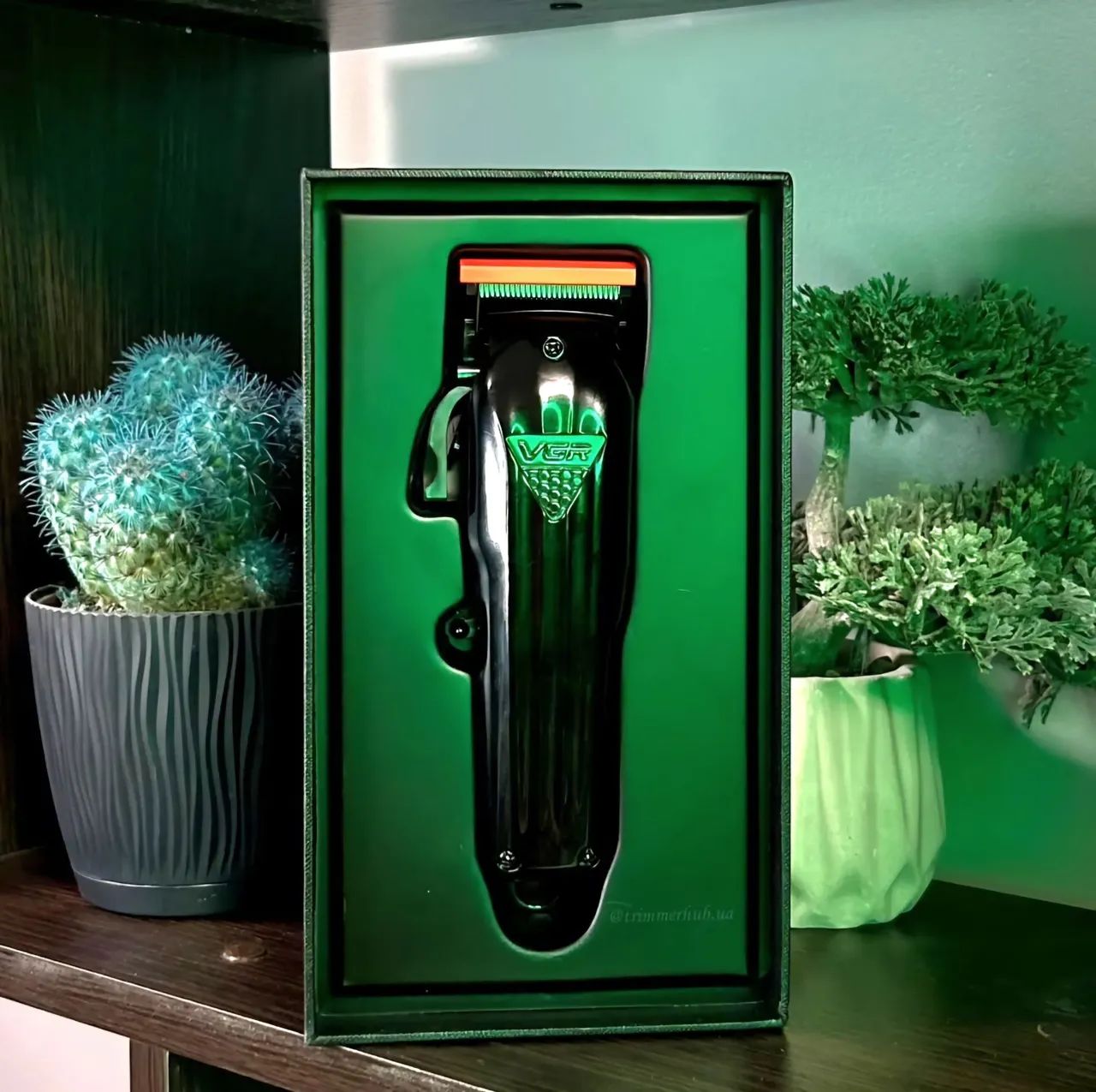 Máquina de cortar cabelo profissional VGR