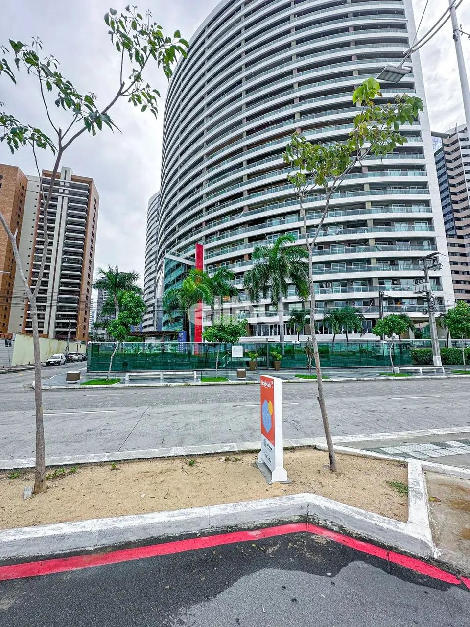 Apartamento na Beira mar de Fortaleza com Vista Mar, 2 quartos sendo 1 suíte