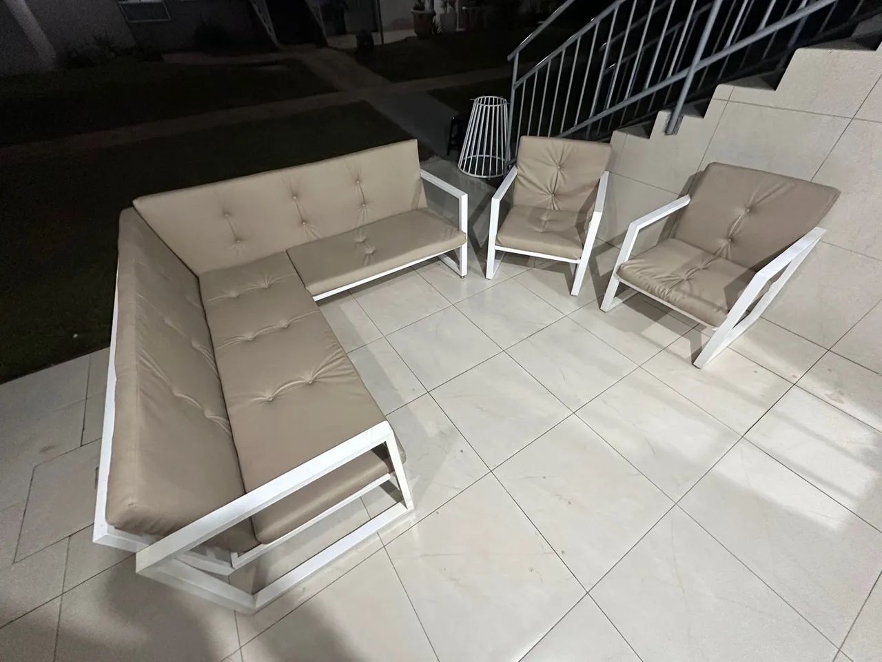 Conjunto de Sofá e Poltronas em Alumínio - Foto 2