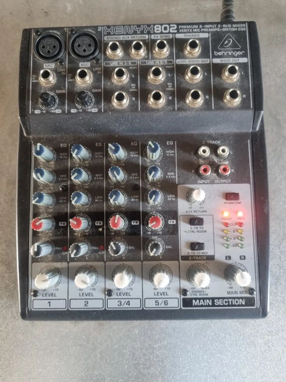 Mesa De Som Behringer Xenyx 802 6 Cana tudo funciona perfeitamente - Foto 2