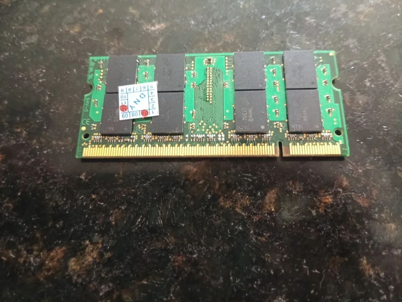 2 pentes de 2GB Memória DDR2 iMac 20"  A1224