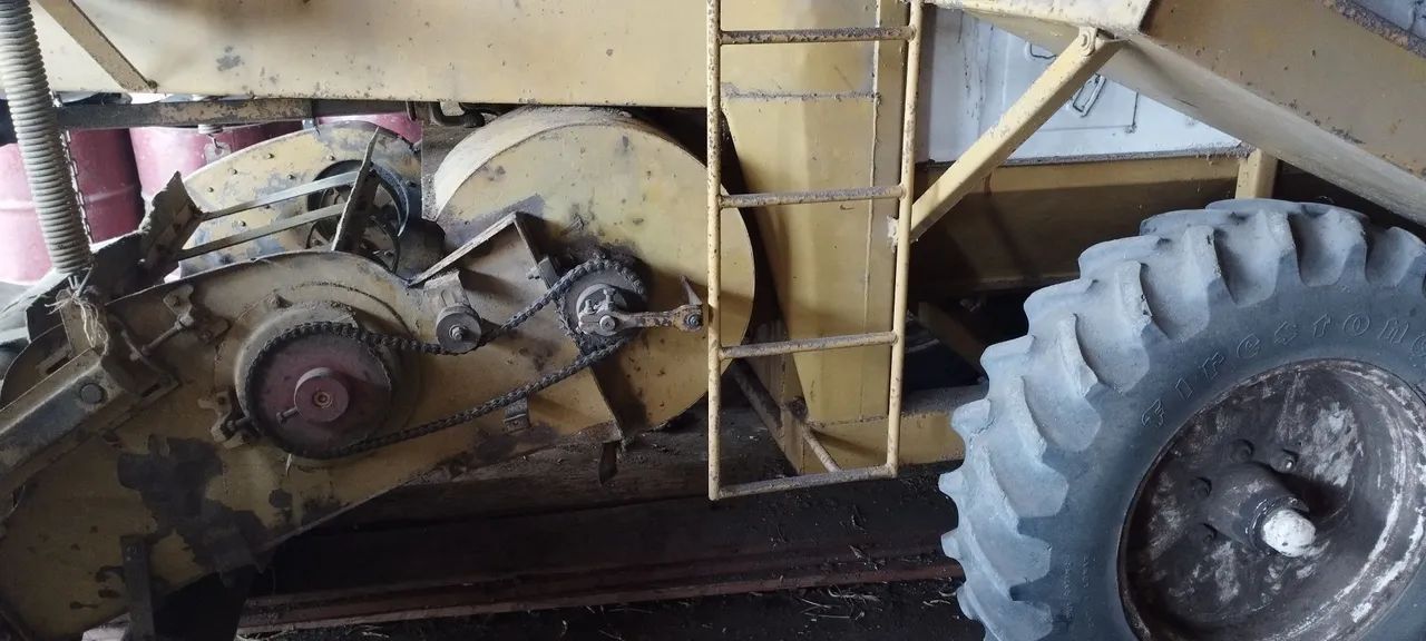 Vendo ou troco Colheitadeira de feijão - Foto 5