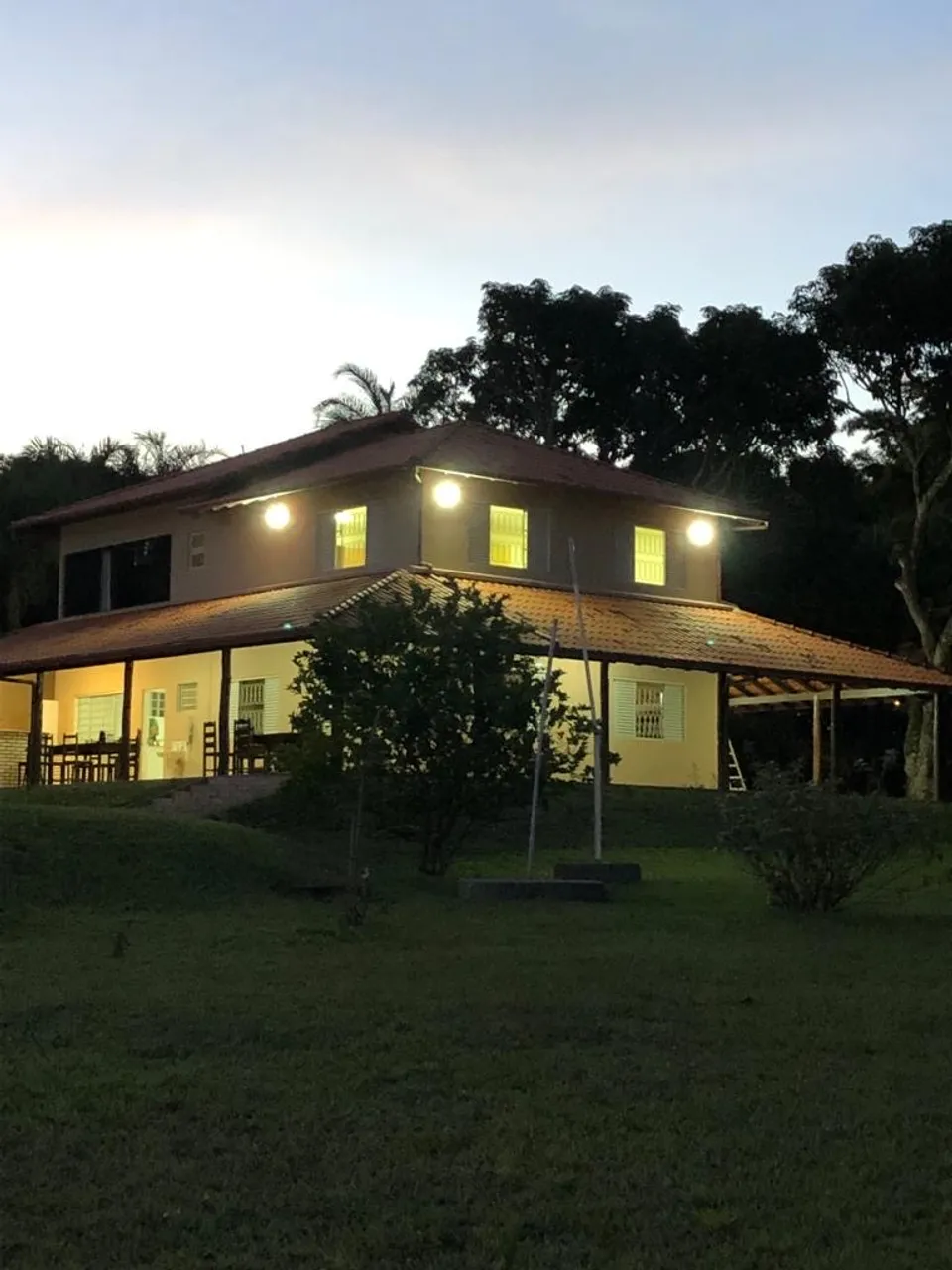 Alugo casa 5 qts com piscina, churrasqueira
