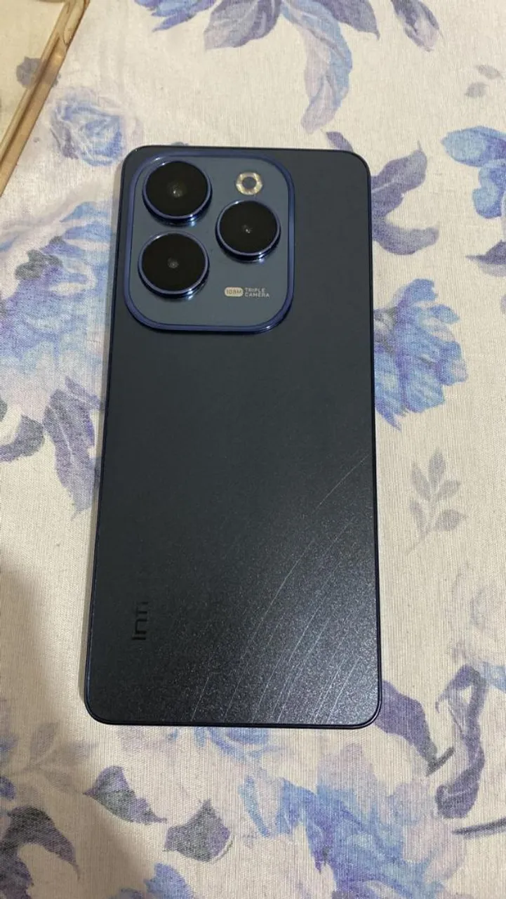 Infinix HOT 40 Pro