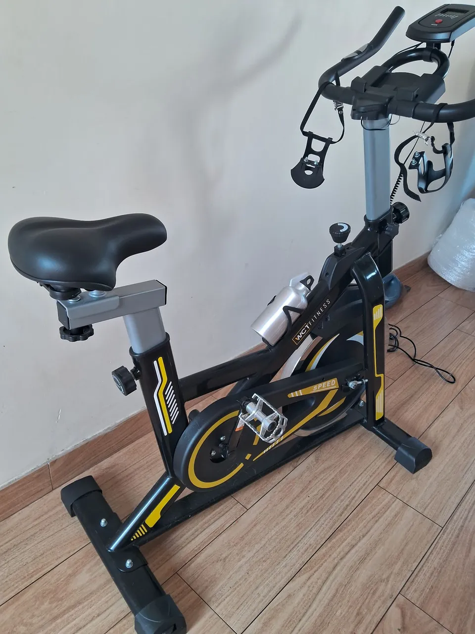 Bicicleta Spinning inércia 13kg WCT Fitness